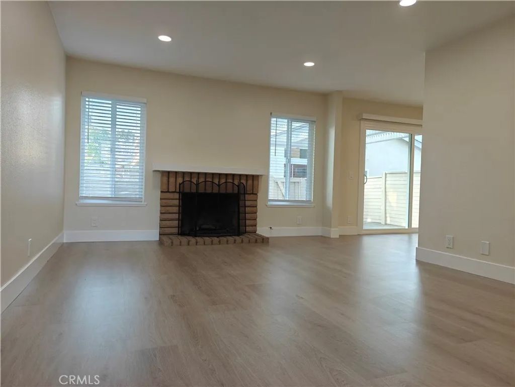Photo of 4 Brookmont, Irvine, CA 92604 (MLS # OC25277843)