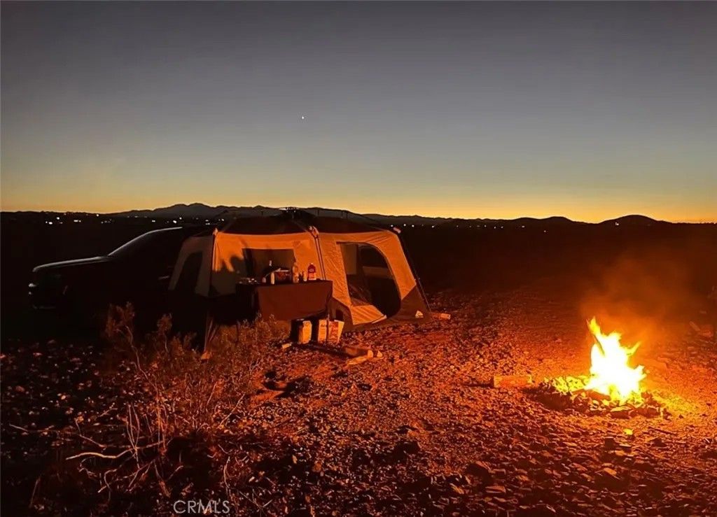 Photo of 3120 Stonehill Ave, Joshua Tree, CA 92252 (MLS # HD25251830)