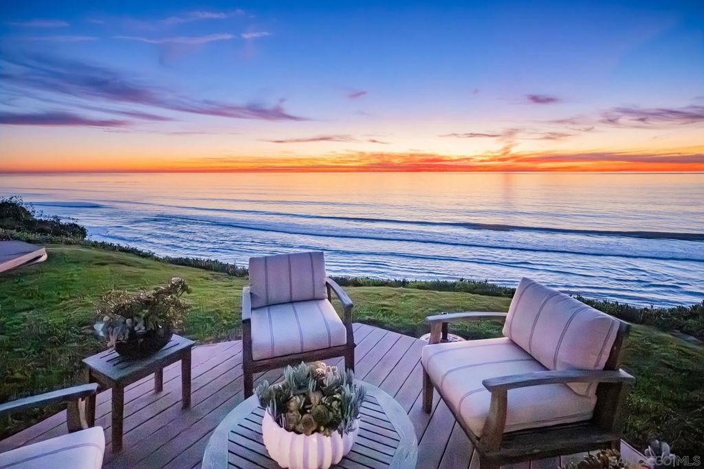 Photo of 538 4th St, Encinitas, CA 92024 (MLS # 260001652)