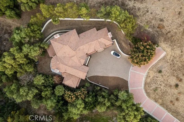 805 West Road