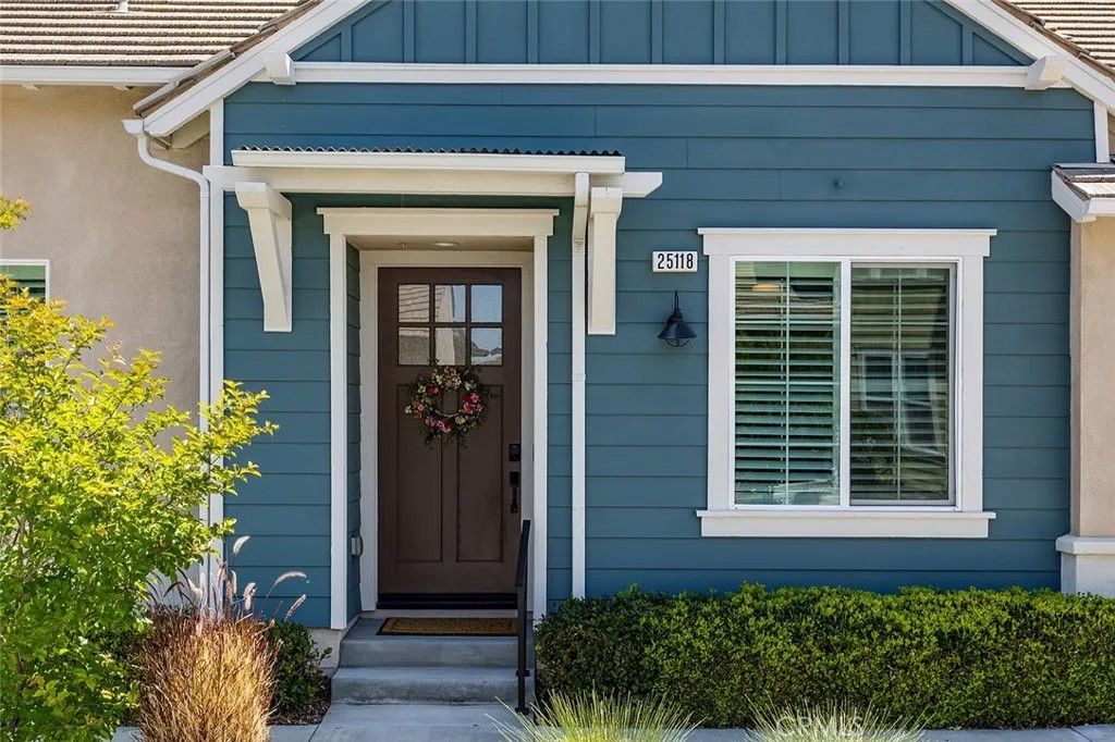 Photo of 25118 Citron Lane, Canyon Country, CA 91387 (MLS # PF26095310)