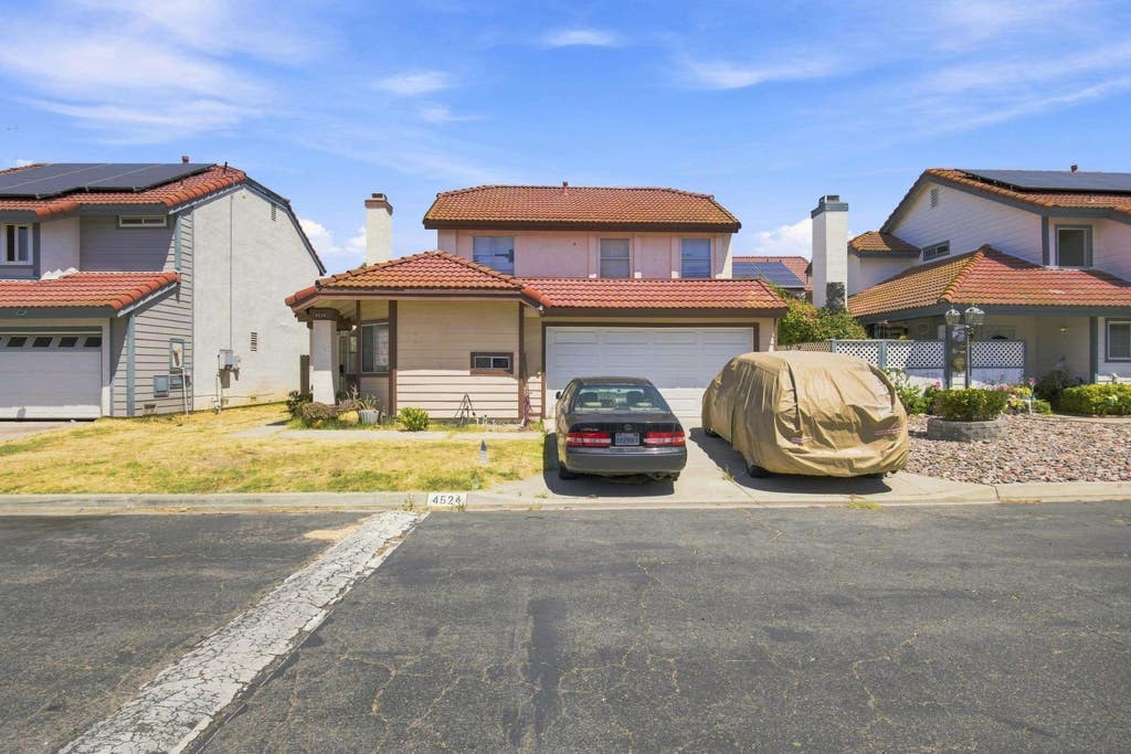 Photo of 4524 Goldfinch WAY, Oceanside, CA 92057 (MLS # 260020611)