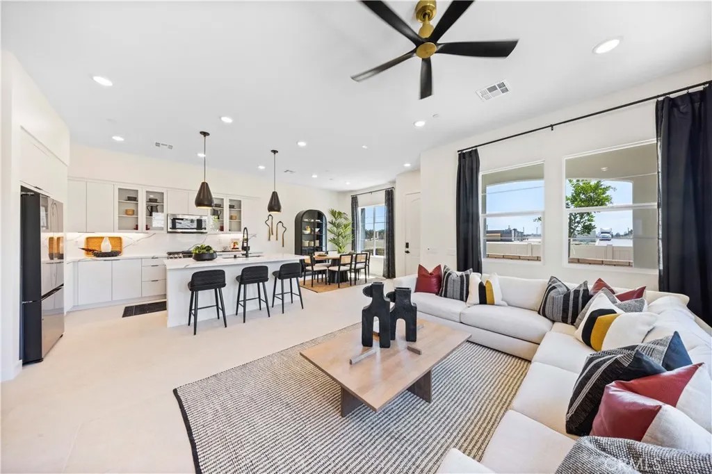 22025 Florence Circle