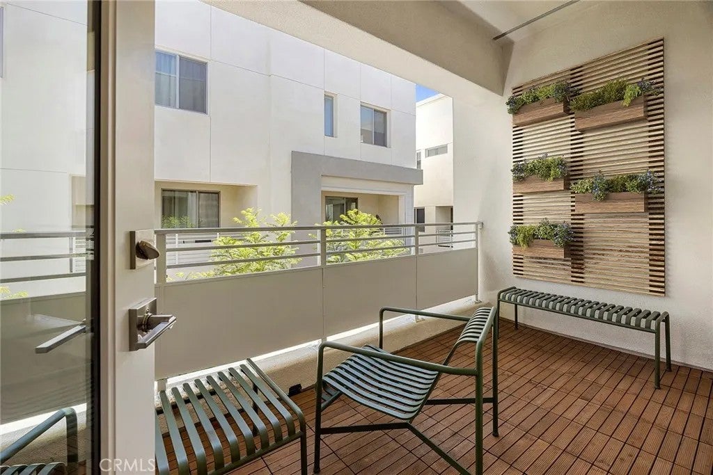1874 S Westside Drive 38