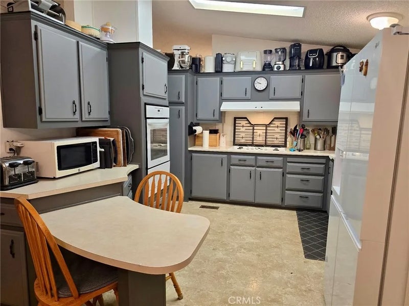 3435 Greenacre
