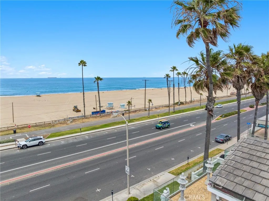 1102 Pacific Coast Hwy
