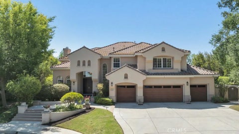 Photo of 3924 Davids RD, Agoura Hills, CA 91301 (MLS # SR26125599)