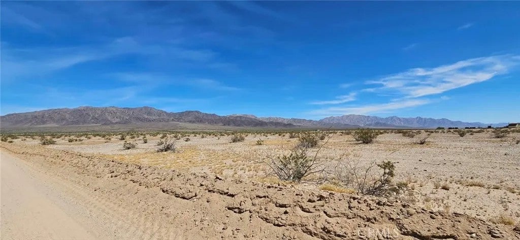 3017 Shadow Mountain