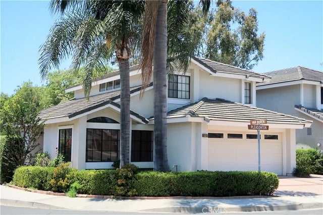 12 Pleasonton, Irvine