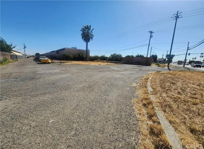 2149 E Pacheco