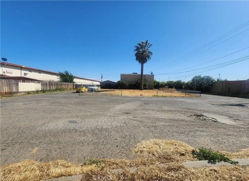 2149 E Pacheco