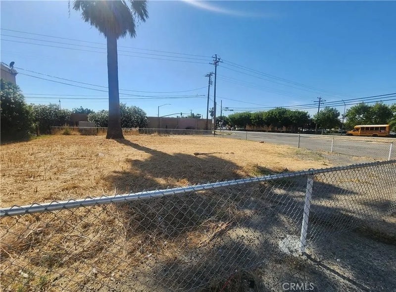 2149 E Pacheco