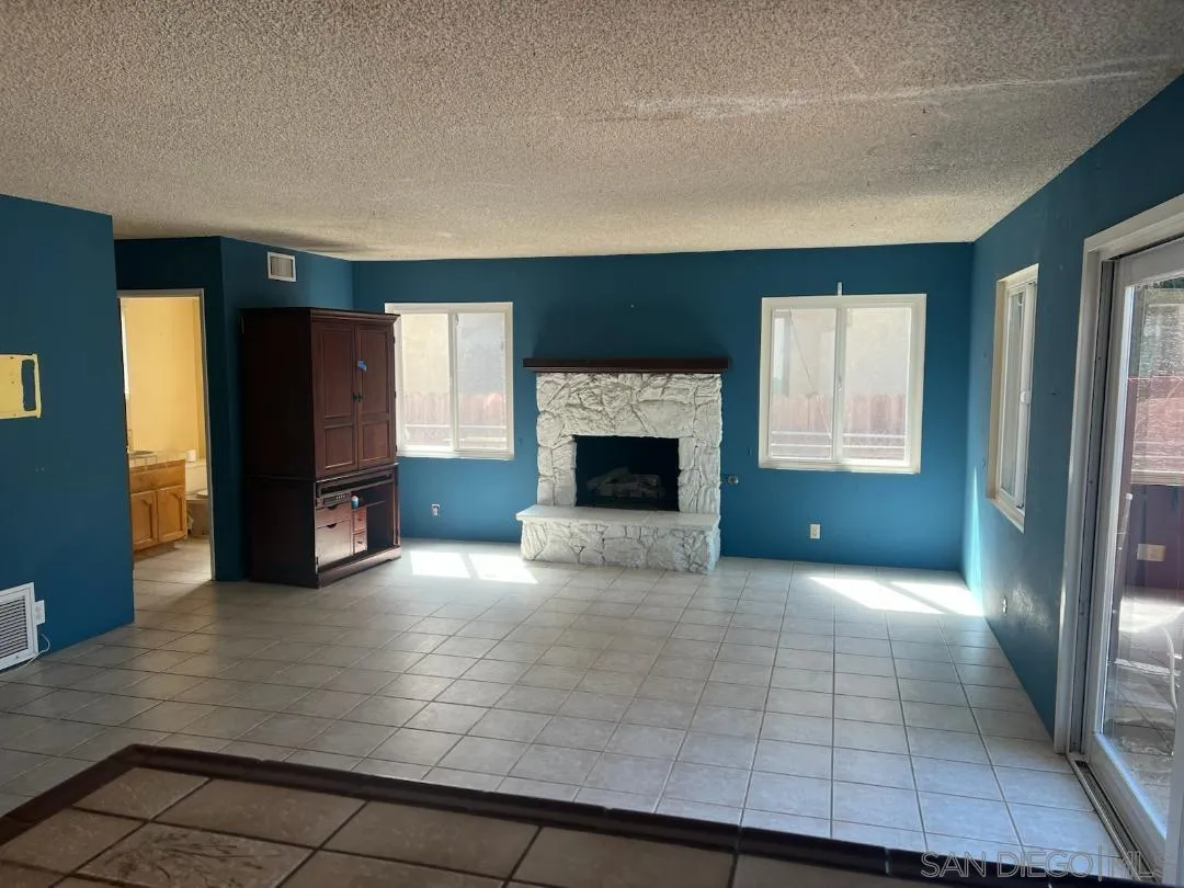 3855 Carbo Court