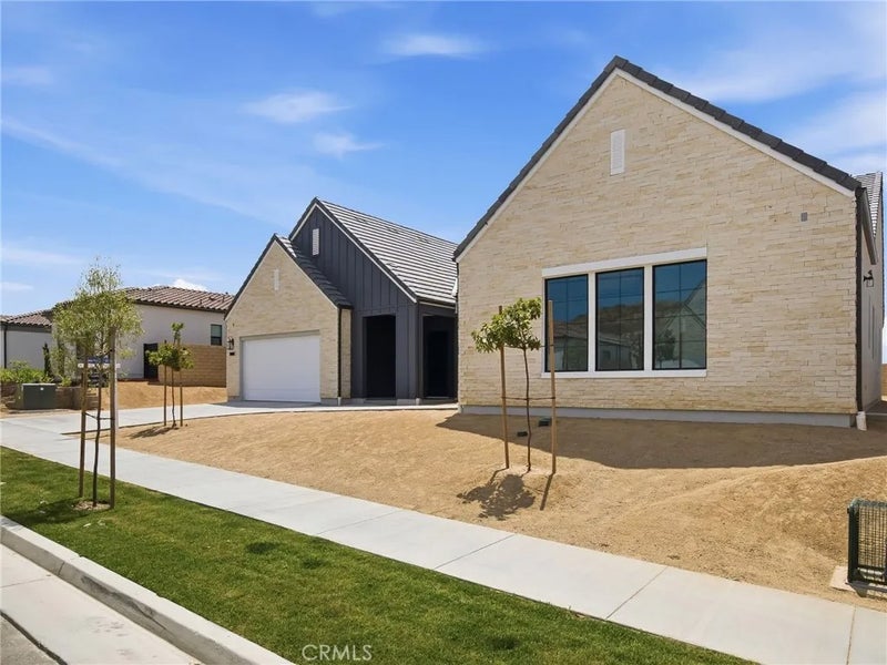 30018 N Avenida Sierra Madre
