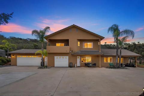 Photo of 13044 Yerba Valley Way, Lakeside, CA 92040 (MLS # 260019099)