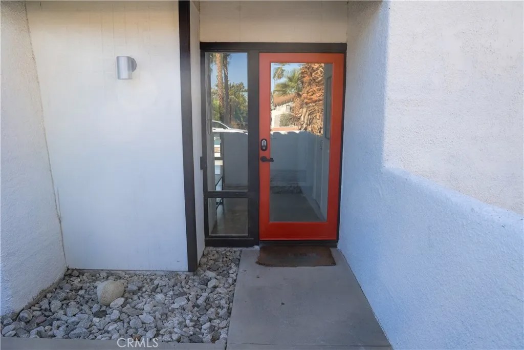 1133 E Via Escuela
