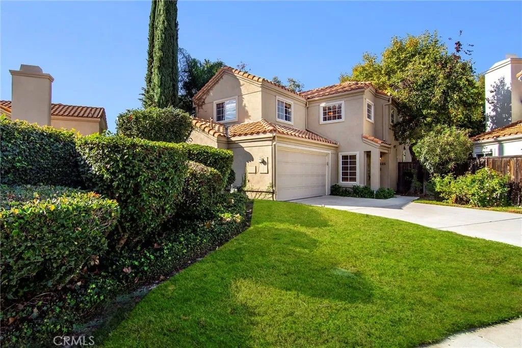 Photo of 4325 Oak Glen, Calabasas, CA 91302 (MLS # SR25272389)