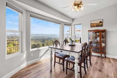 Photo of 1033 Via Contenta, Escondido, CA 92029 (MLS # 260012069)