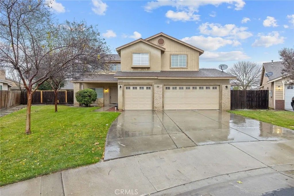 Photo of 3232 N Zion Cir, Hanford, CA 93230 (MLS # FR25281724)