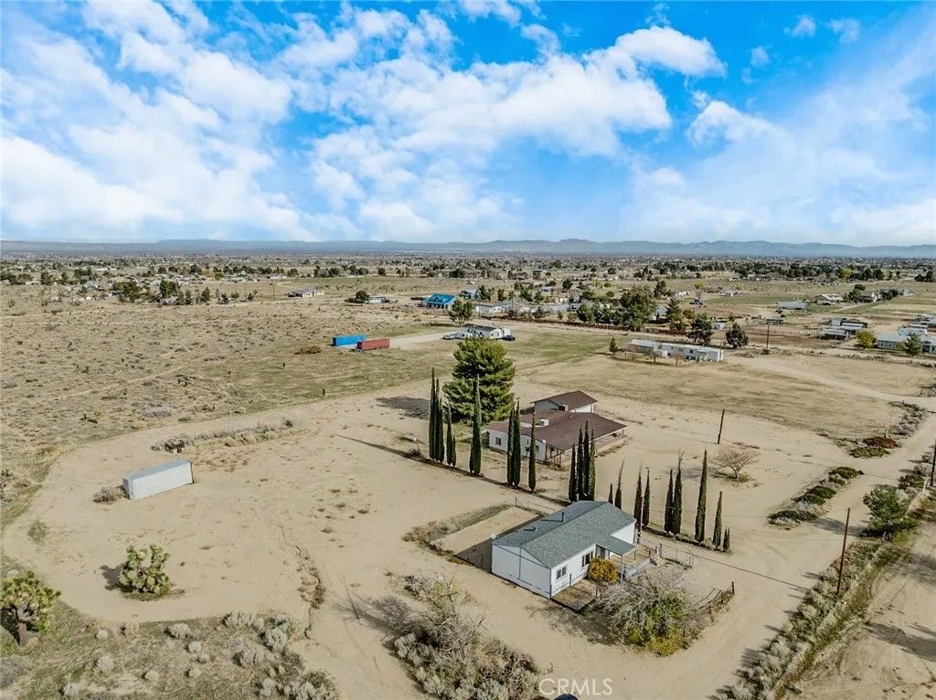 Photo of 4232 Coyote Road, Phelan, CA 92371 (MLS # CV25280733)