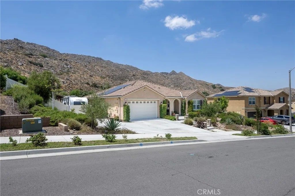 Photo of 528 Qeweewish AVE, San Jacinto, CA 92582 (MLS # CV26108113)