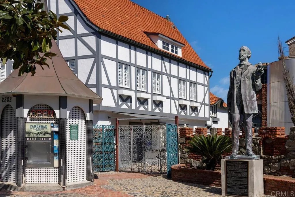 2572 Elderberry Lane