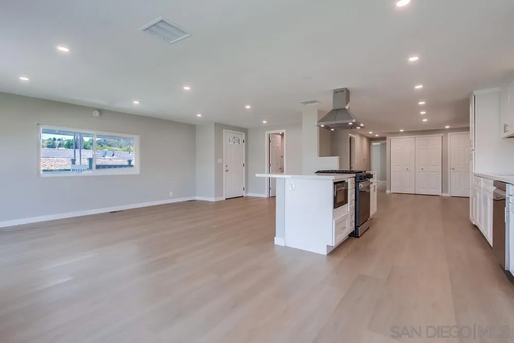 1145 E Barham Dr. 204