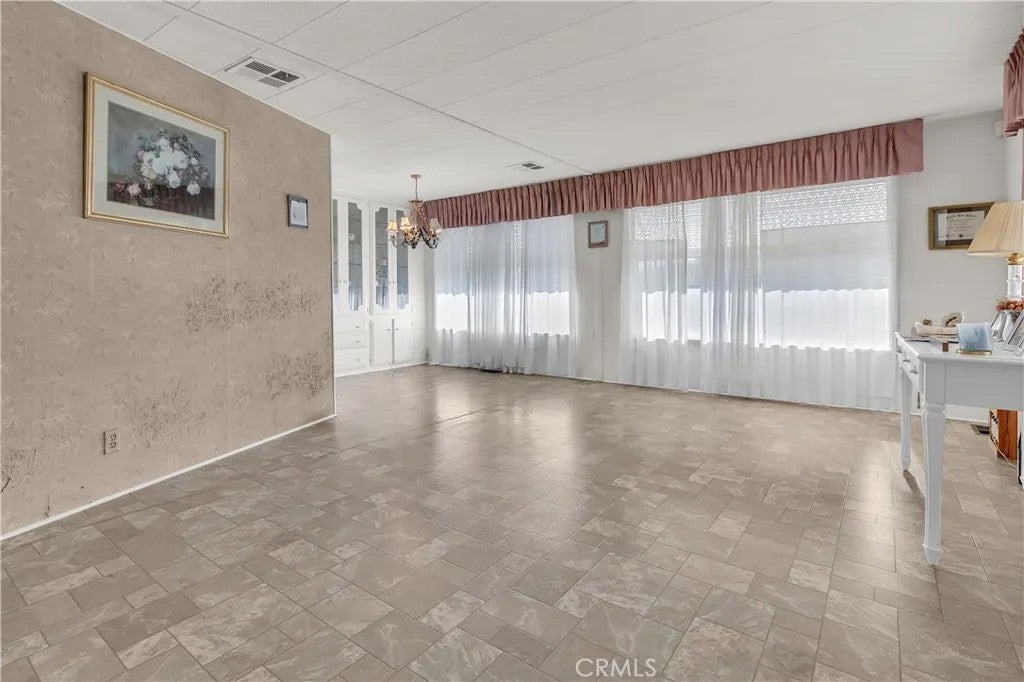 3720 Lake Grove Dr.