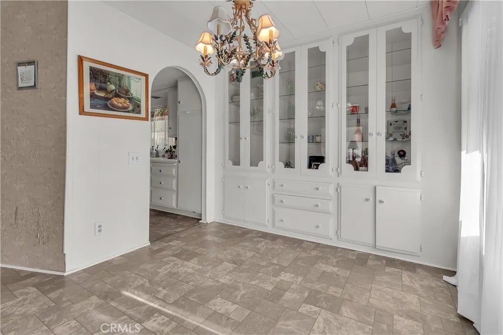 3720 Lake Grove Dr.
