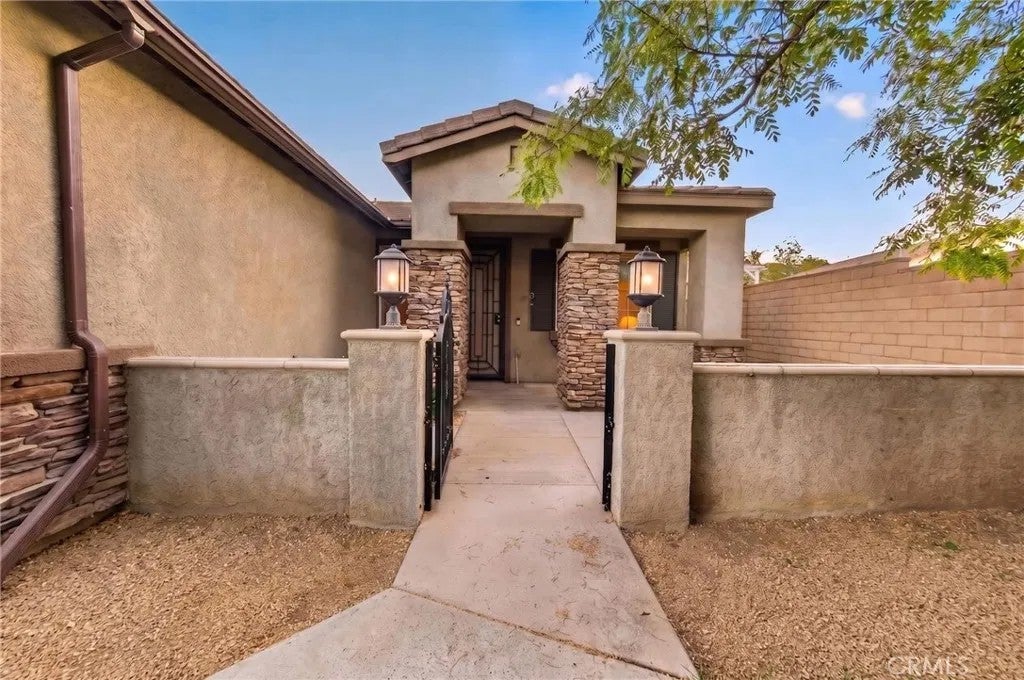 29403 Canyon Valley Drive