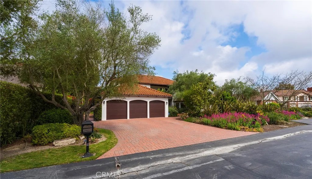 23 Country Meadow Road