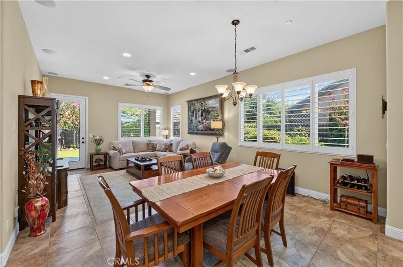 3745 Robinwood