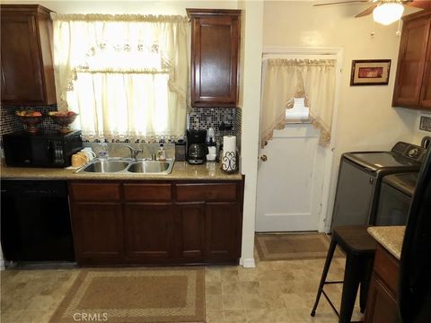 Tiny photo for 8912 Mettler St, Los Angeles, CA 90003 (MLS # PW25238082)