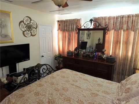 Tiny photo for 8912 Mettler St, Los Angeles, CA 90003 (MLS # PW25238082)