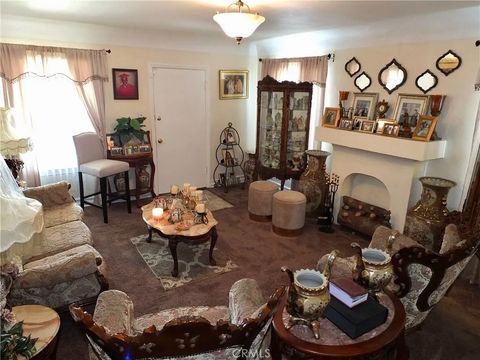 Tiny photo for 8912 Mettler St, Los Angeles, CA 90003 (MLS # PW25238082)