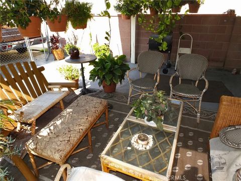 Tiny photo for 8912 Mettler St, Los Angeles, CA 90003 (MLS # PW25238082)