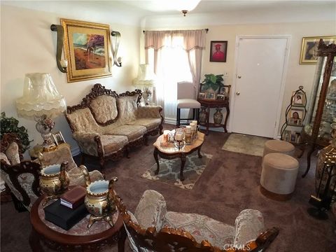 Tiny photo for 8912 Mettler St, Los Angeles, CA 90003 (MLS # PW25238082)
