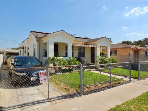 Tiny photo for 8912 Mettler St, Los Angeles, CA 90003 (MLS # PW25238082)