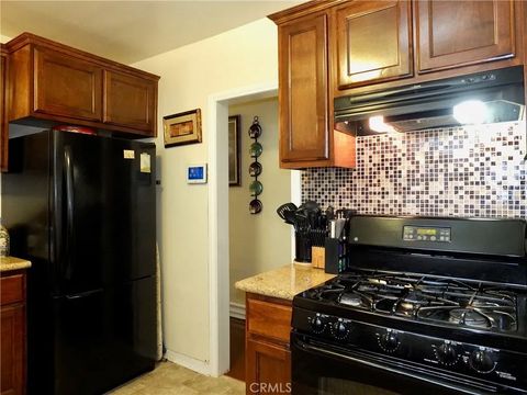 Tiny photo for 8912 Mettler St, Los Angeles, CA 90003 (MLS # PW25238082)