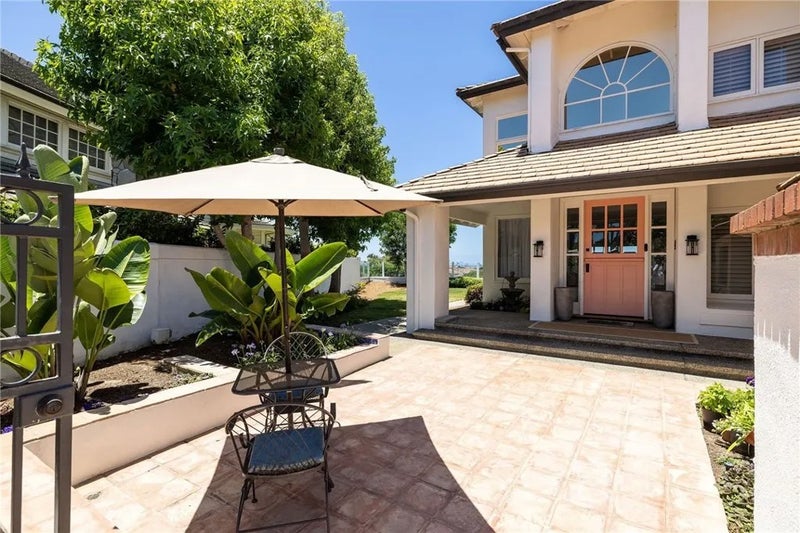 27 Los Monteros Drive