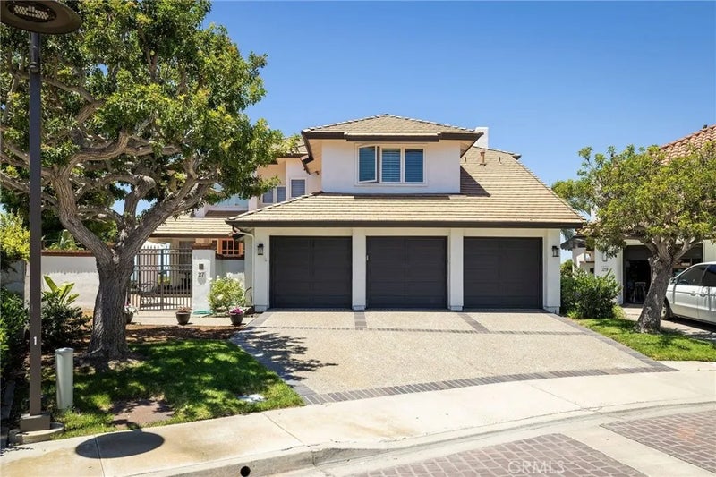 27 Los Monteros Drive