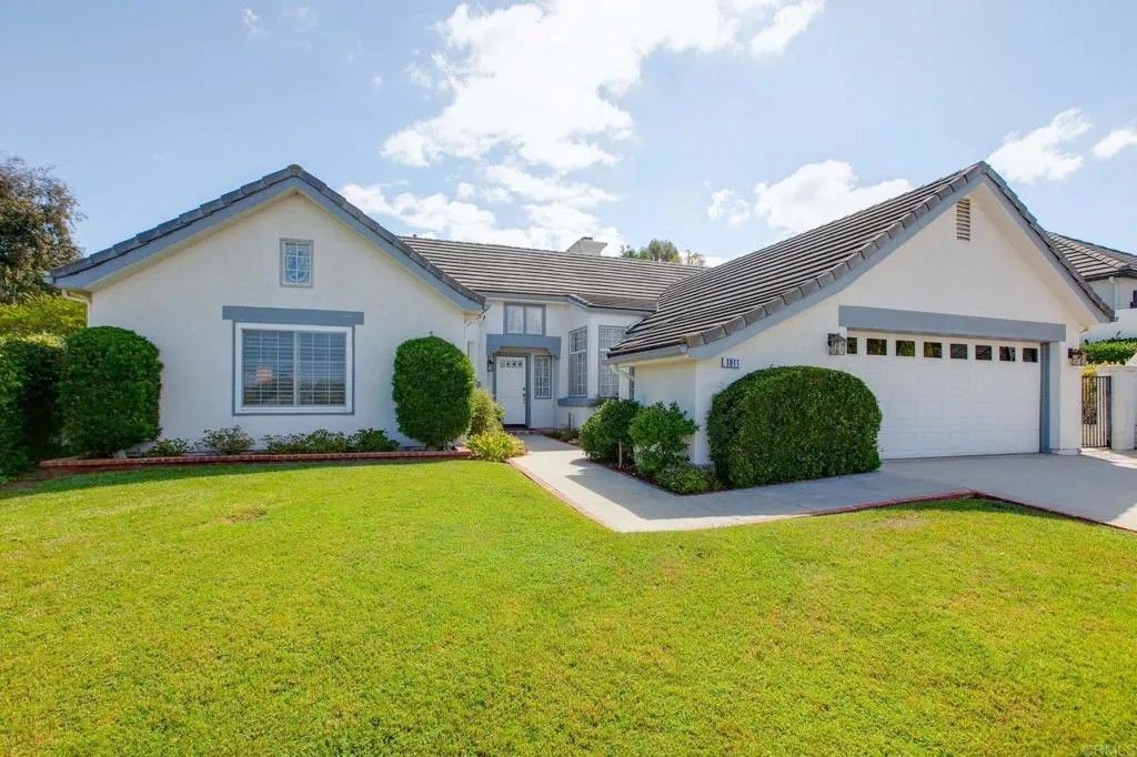 Photo of 1911 La Subida Way, San Marcos, CA 92078 (MLS # NDP2508877)