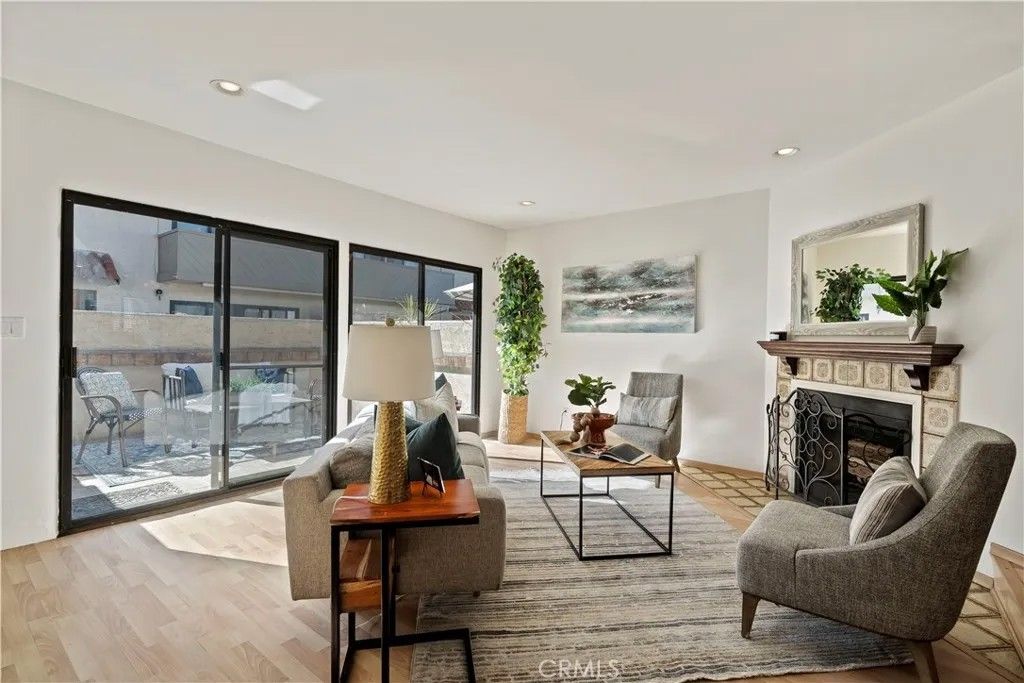 Photo of 20331 Anza Ave #10, Torrance, CA 90503 (MLS # SB26006027)