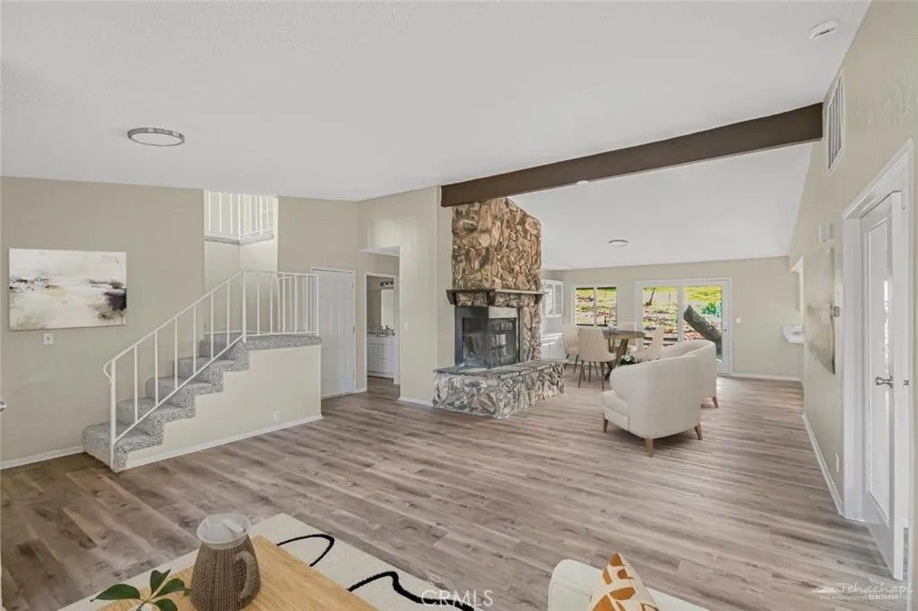 Photo of 30617 Buckskin Dr, Tehachapi, CA 93561 (MLS # SR26060936)