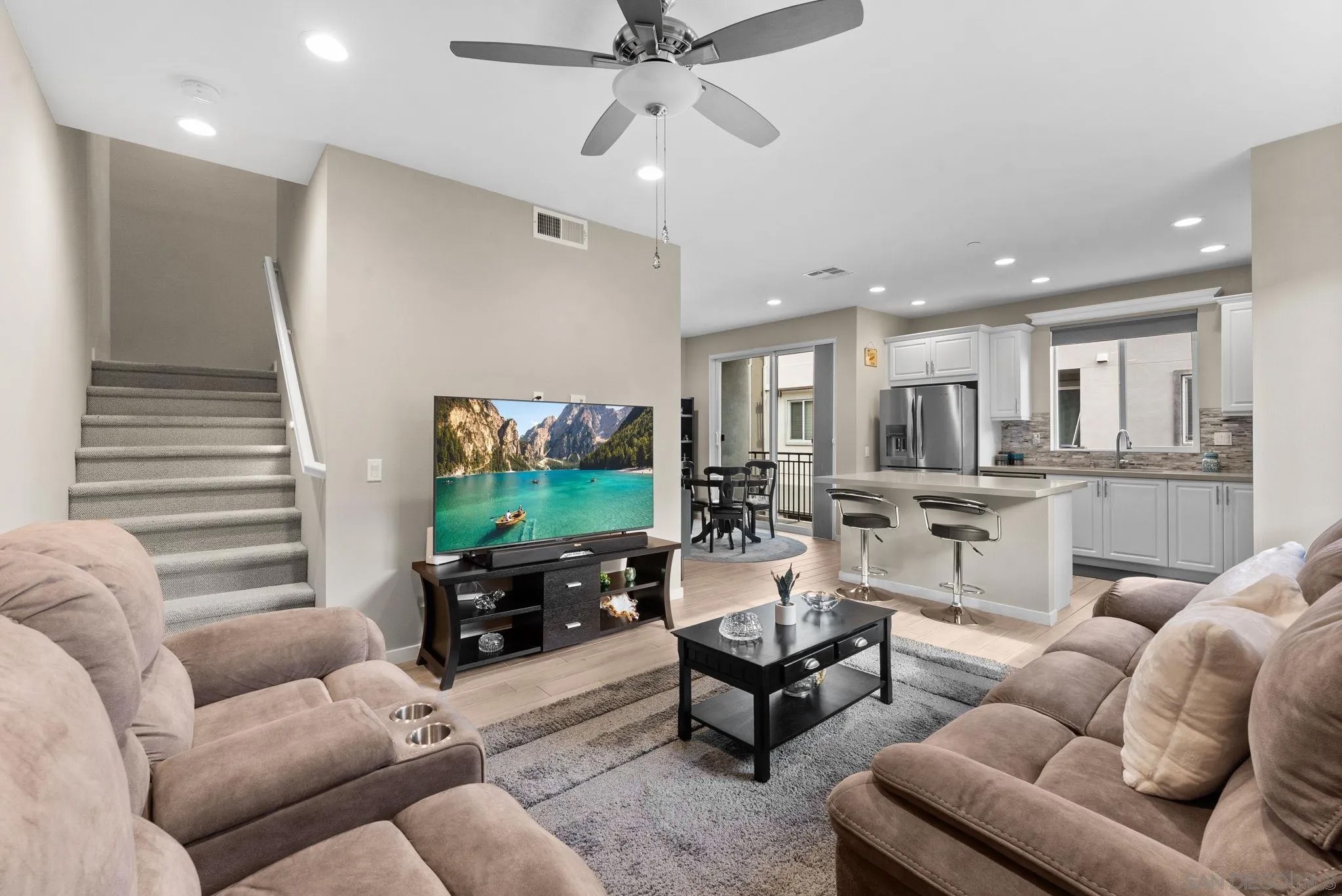 2532 S Escondido Blvd 204