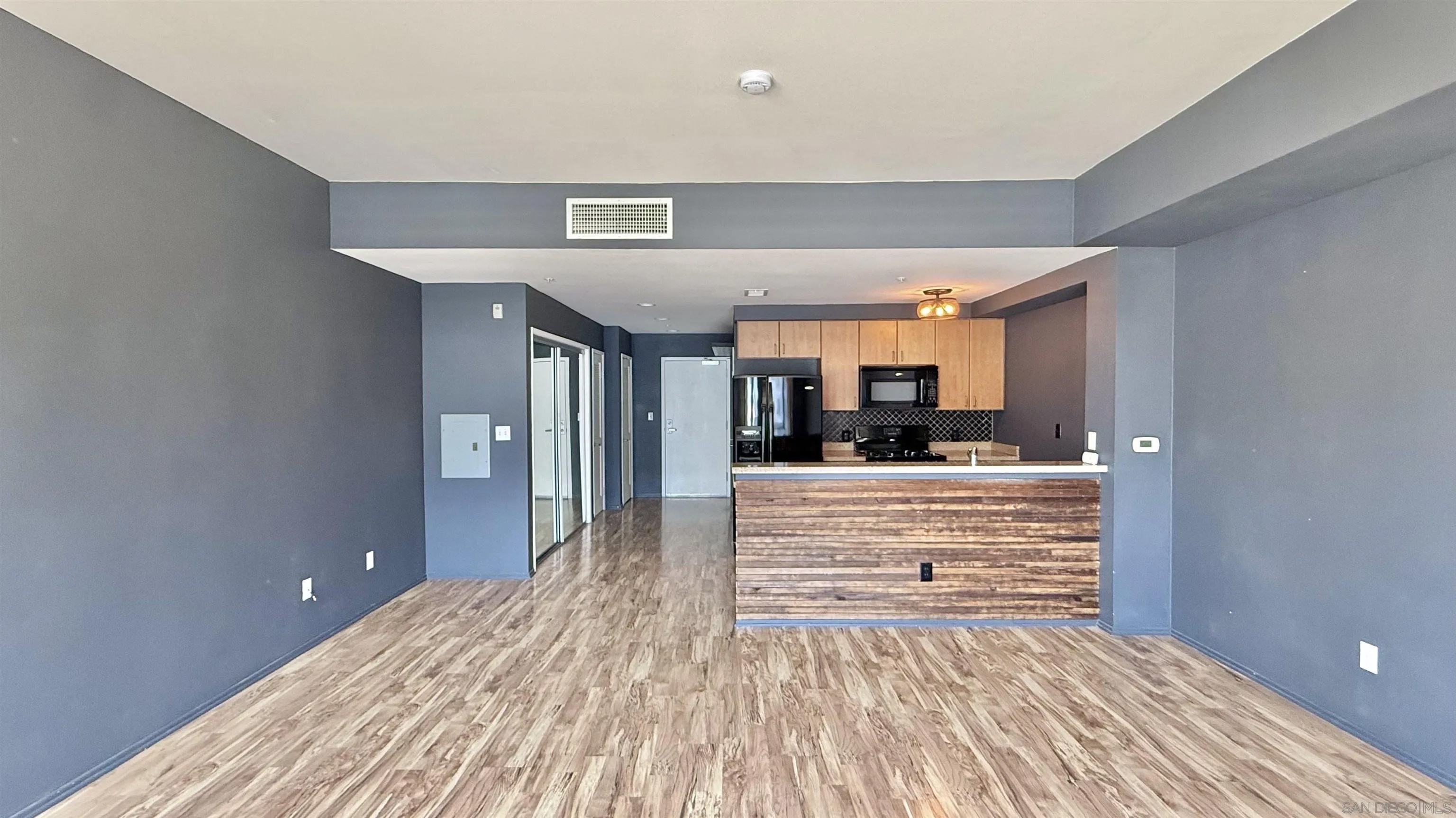 445 Island Ave 504