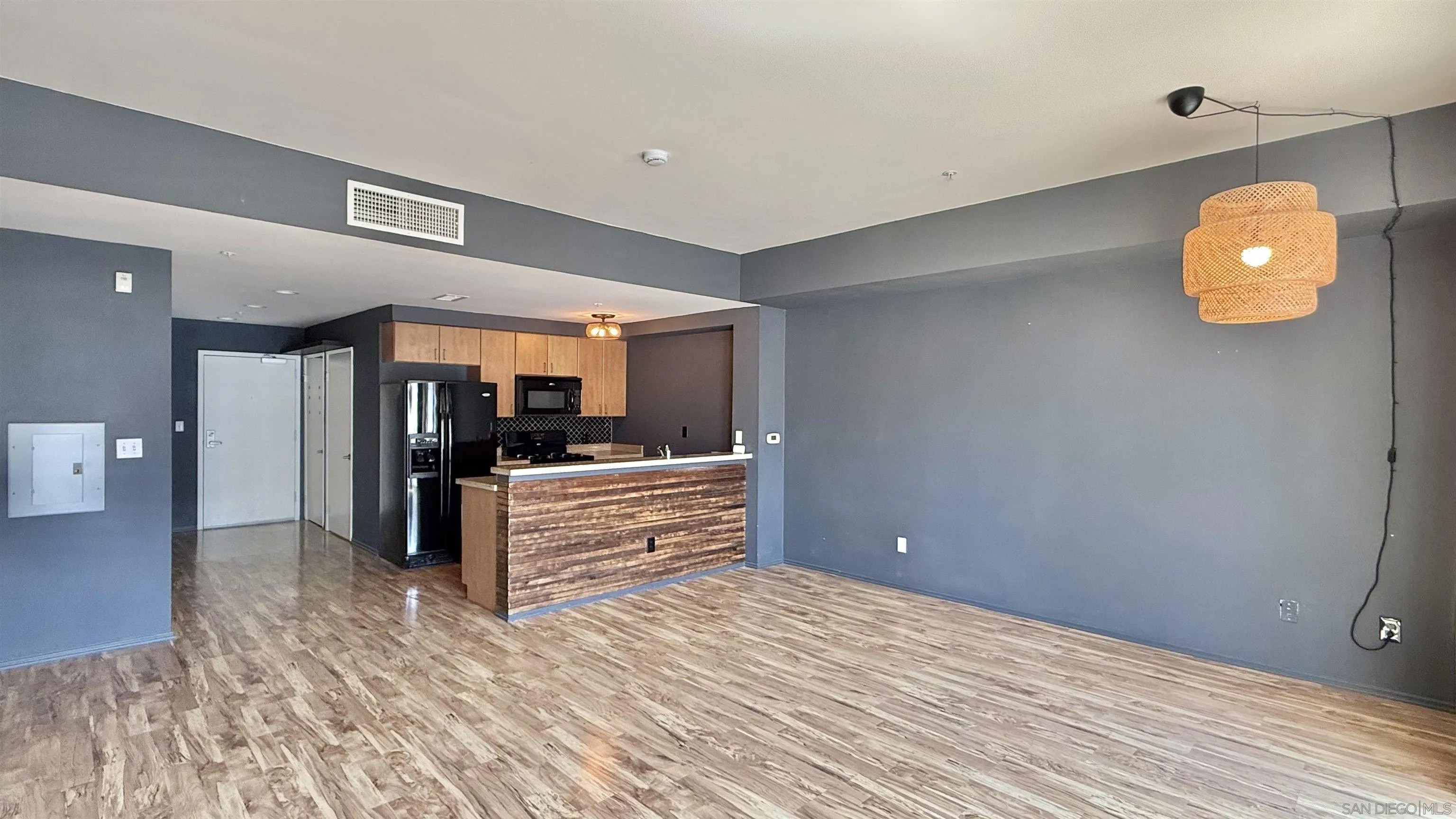 445 Island Ave 504
