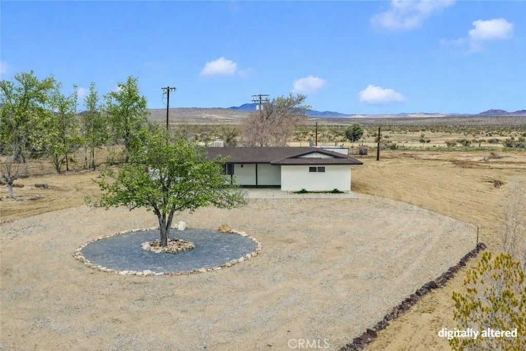 Photo of 47424 Paddington, Landers, CA 92285 (MLS # HD26012828)