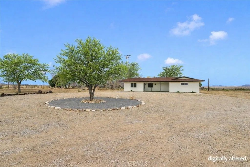 Photo of 47424 Paddington, Landers, CA 92285 (MLS # HD26012828)