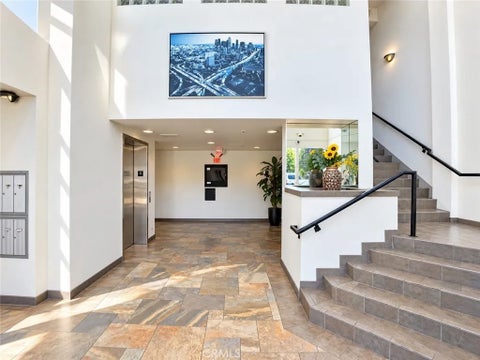 Photo of 11657 Oxnard Street #109, North Hollywood, CA 91606 (MLS # SR26191852)